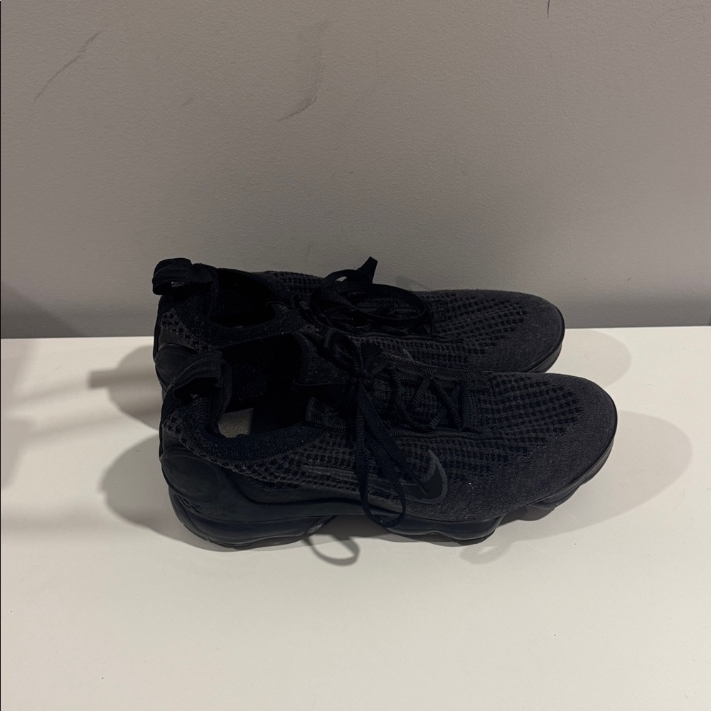 Nike Air Vapormax 2021 Flyknit Triple Black Sneakers Women’s 7.5 EU 40 Running - Picture 5 of 10